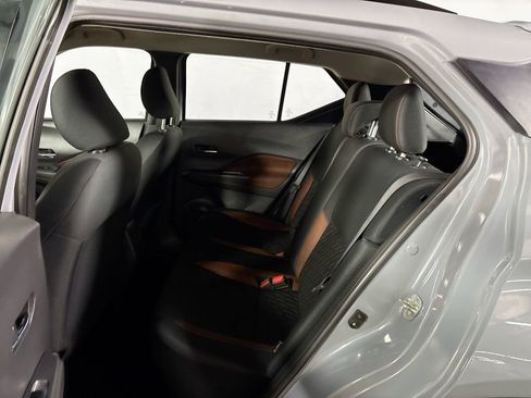 Used 2021 Nissan Kicks SR FWD image 19