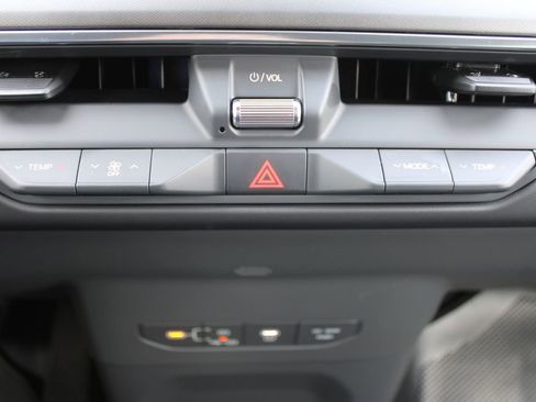 New 2026 Kia EV9 Land image 51