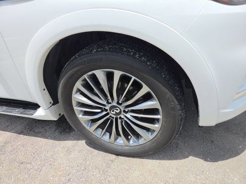 Used 2021 INFINITI QX80 Sensory w/ All-Season Package RWD image 3
