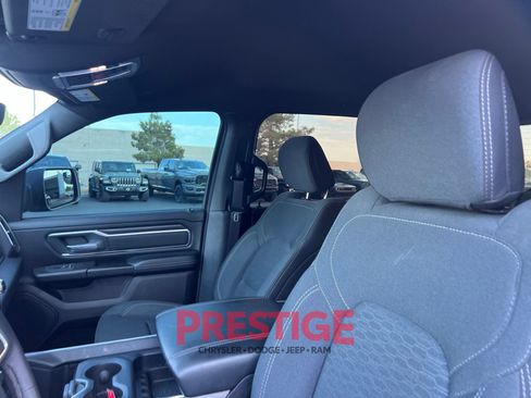 Used 2025 RAM 1500 Big Horn AWD/4WD image 31