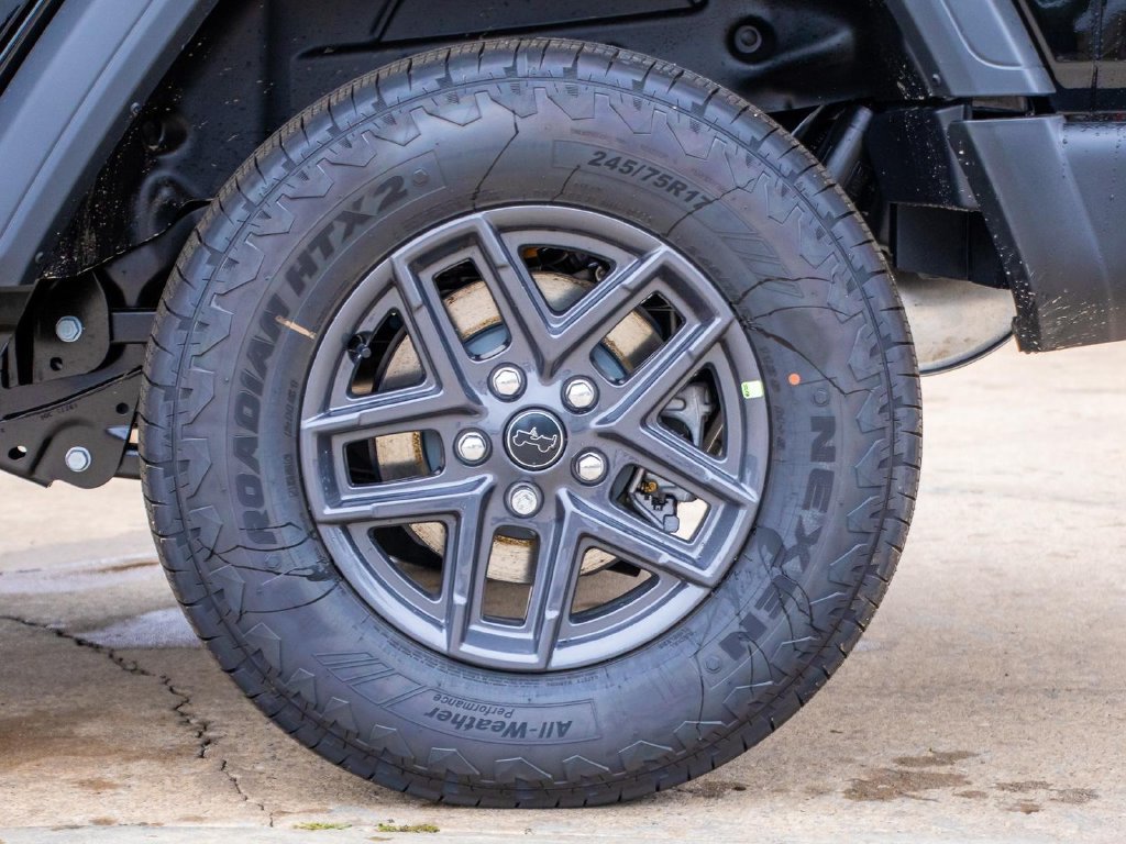 Used 2025 Jeep Wrangler Unlimited Sport AWD/4WD image 7