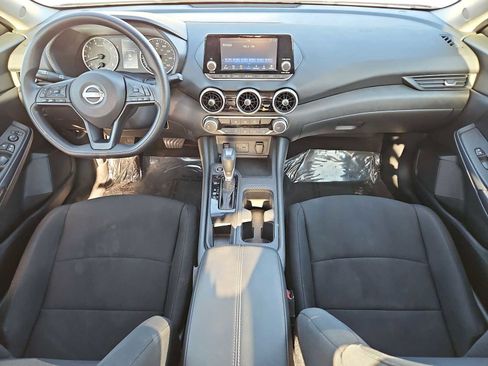 Used 2024 Nissan Sentra S image 15
