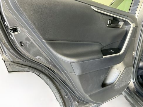 Used 2025 Toyota RAV4 LE AWD/4WD image 24