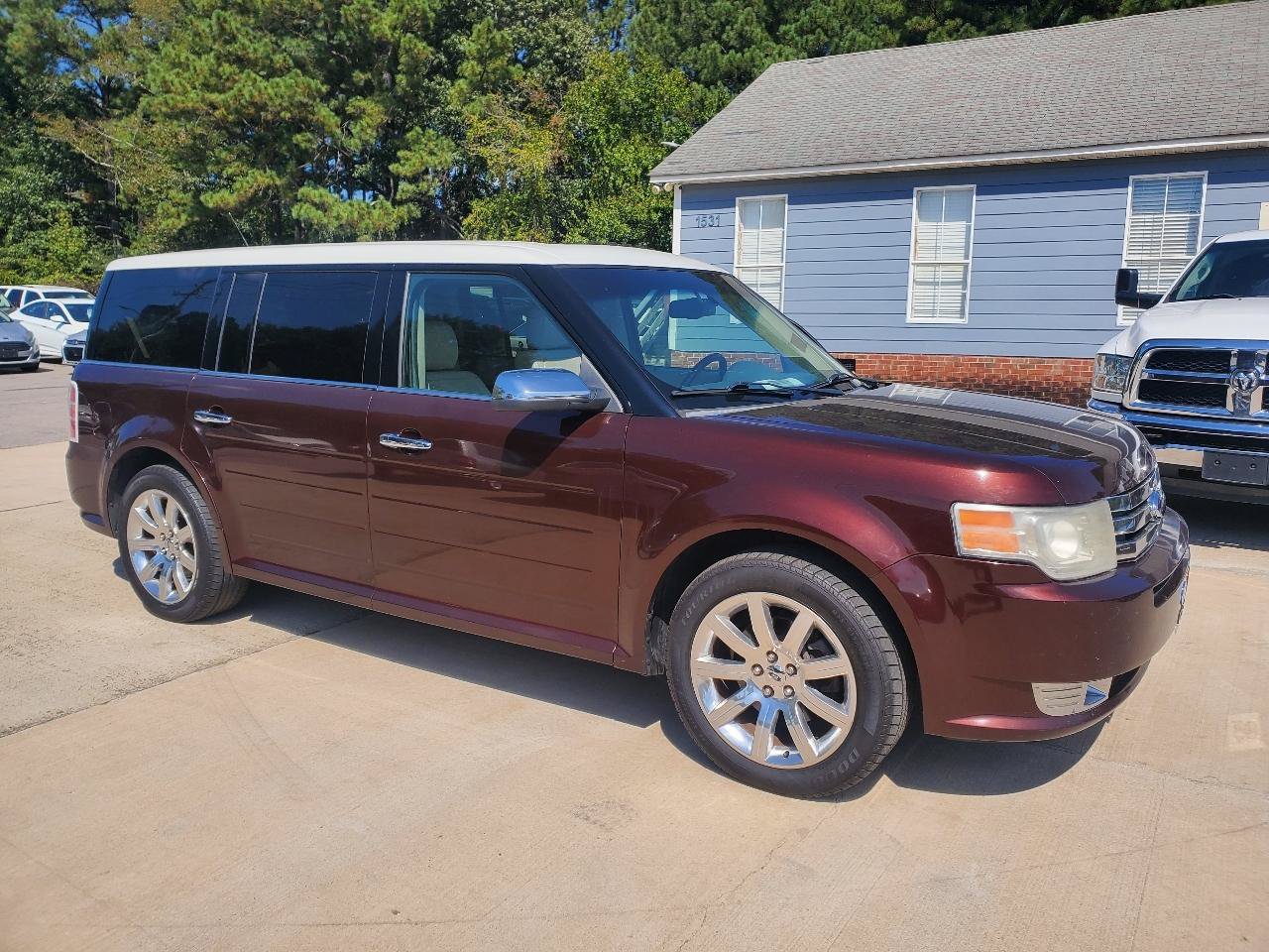 Used 2009 Ford Flex Limited FWD image 3