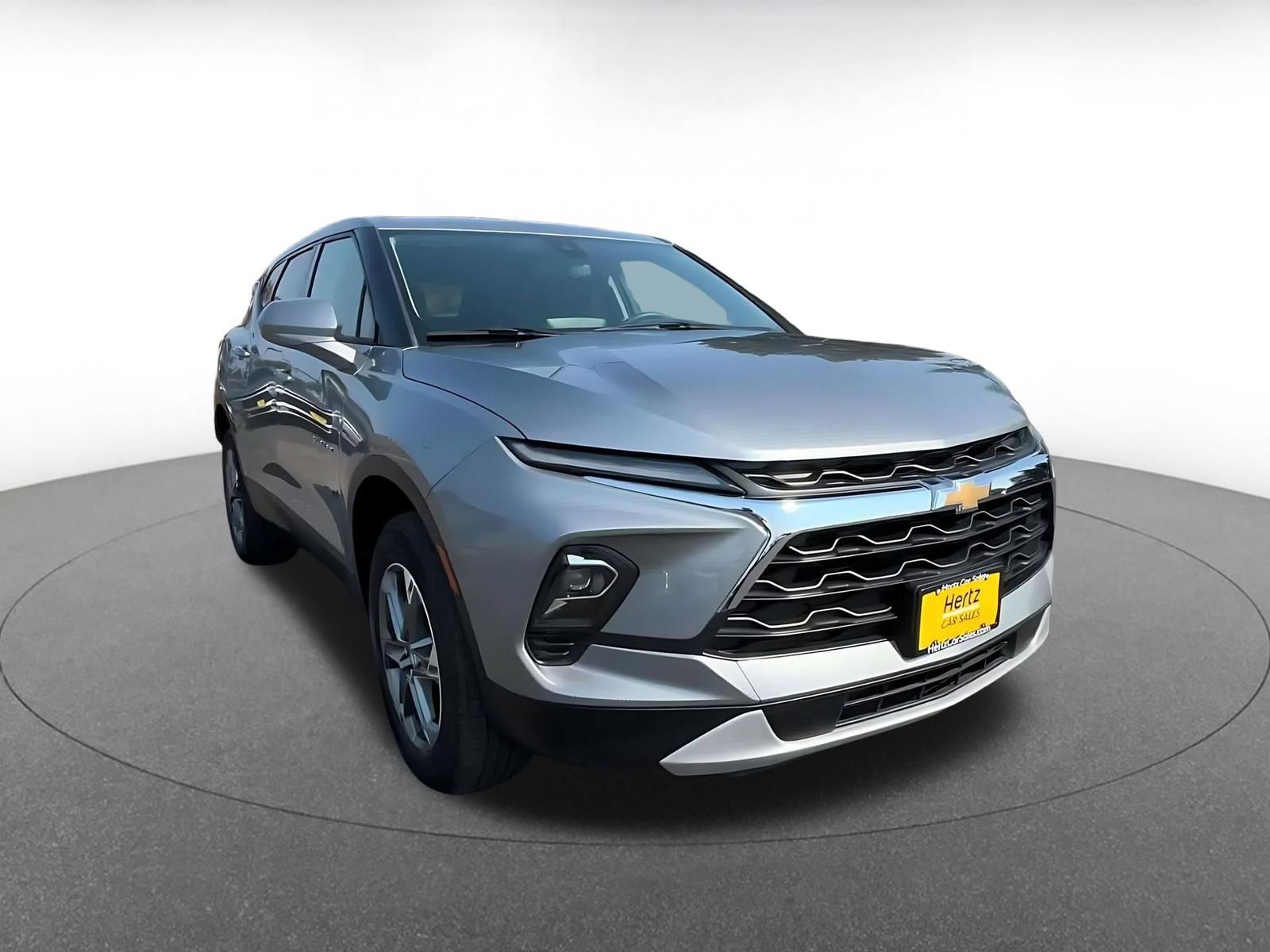 Used 2026 Chevrolet Blazer LT FWD image 3