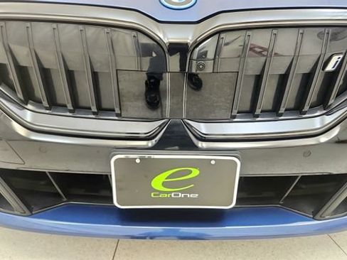 Used 2026 BMW i5 eDrive40 w/ M Sport Package AWD/4WD image 23