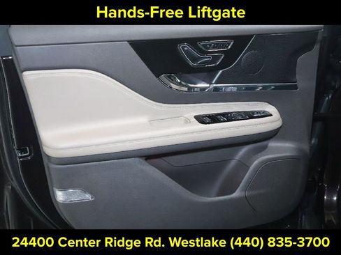 Certified 2023 Lincoln Corsair Standard w/ Equipment Group 101A image 15