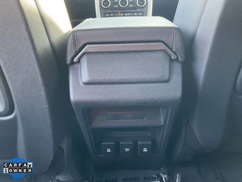 Used 2019 Land Rover Discovery Sport SE image 34