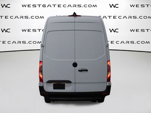 Used 2019 Mercedes-Benz Sprinter 170 Cargo image 4