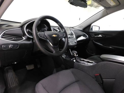Used 2023 Chevrolet Malibu LT FWD image 30