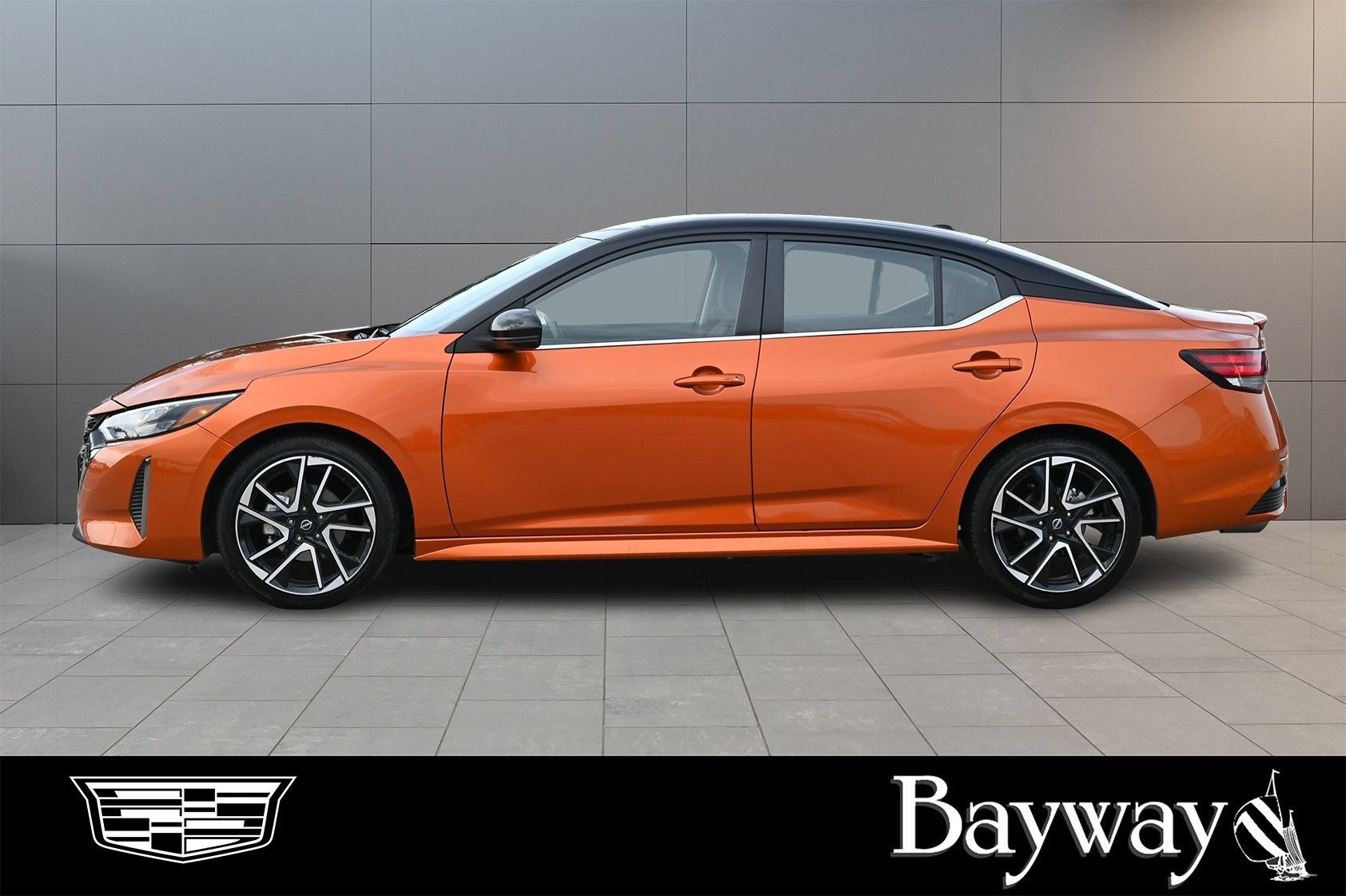Used 2025 Nissan Sentra SR FWD image 5