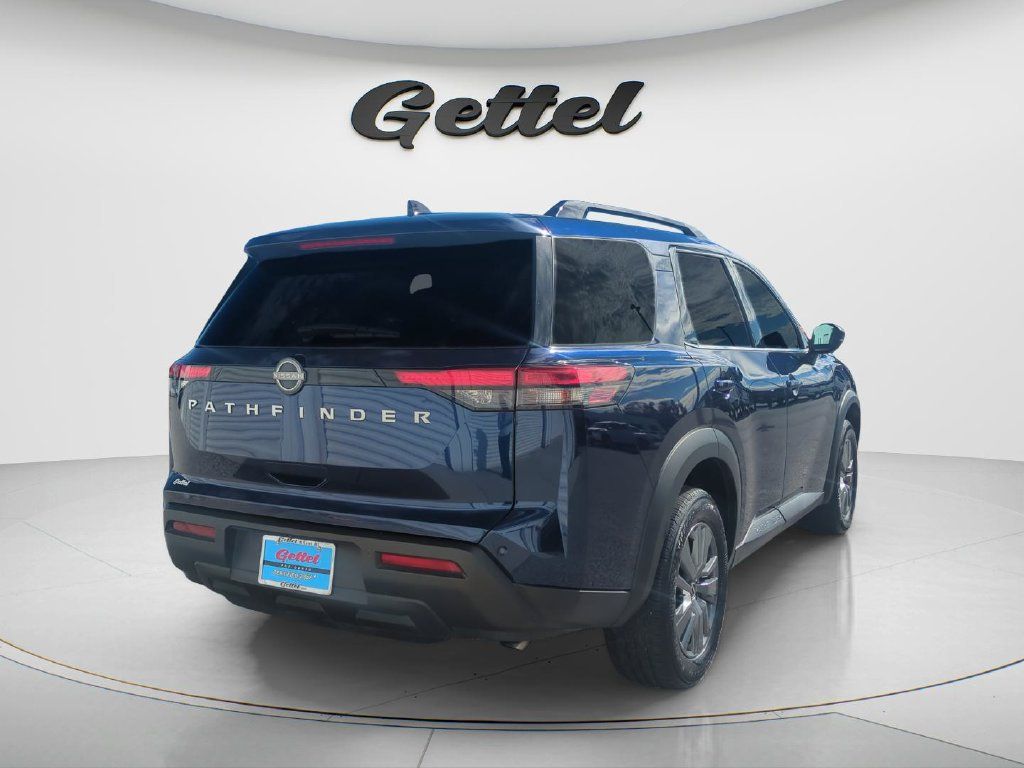 Certified 2025 Nissan Pathfinder SV FWD image 5