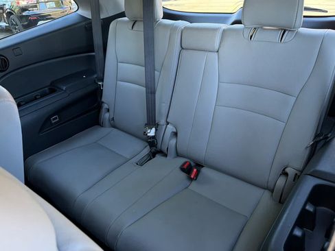 Used 2016 Honda Pilot EX-L image 17