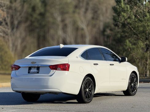 Used 2018 Chevrolet Impala LT image 10