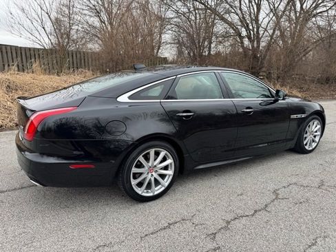 Used 2019 Jaguar XJ R-Sport image 5