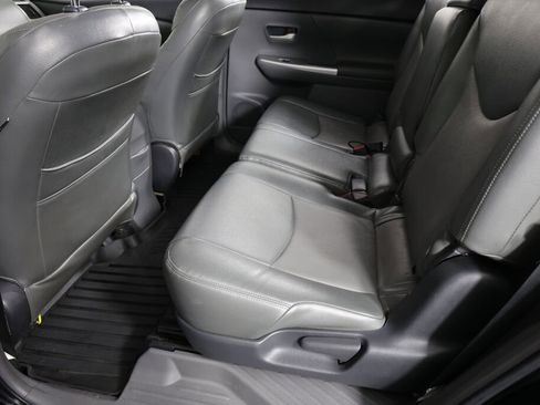 Used 2014 Toyota Prius V Two image 15