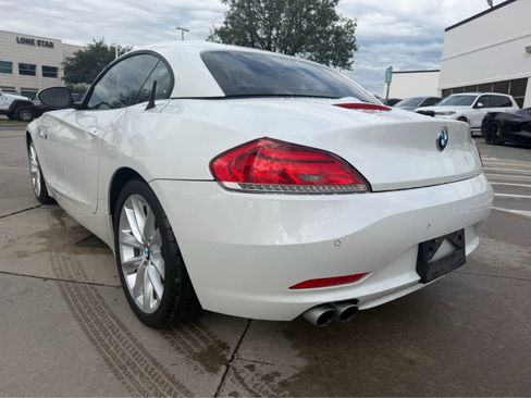 Used 2015 BMW Z4 sDrive28i RWD image 3
