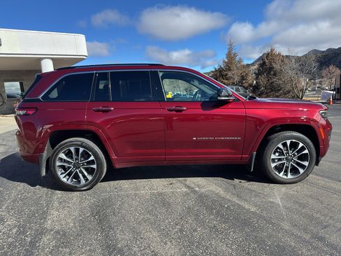 Certified 2022 Jeep Grand Cherokee Overland w/ Adv Protech Group III image 8