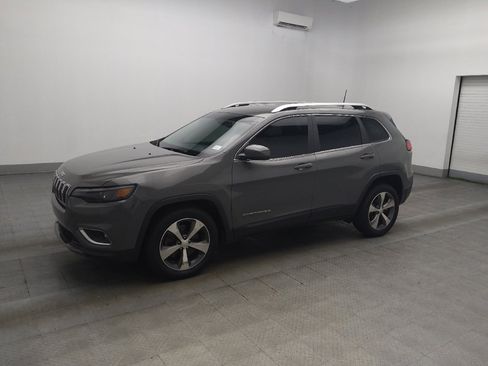 Used 2020 Jeep Cherokee Limited FWD image 2