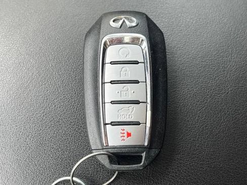 Used 2021 INFINITI QX50 Luxe AWD/4WD image 22