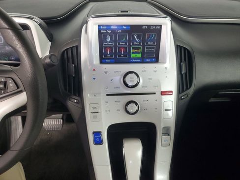 Used 2013 Chevrolet Volt FWD image 16