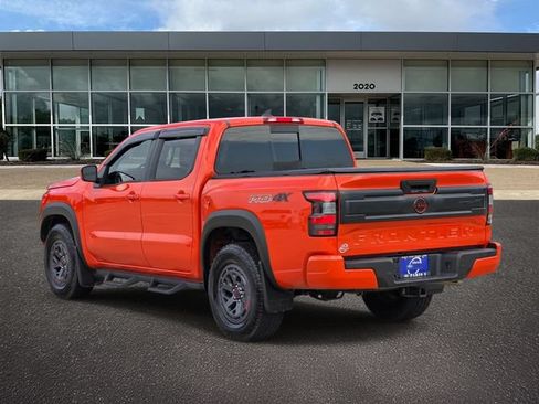 Used 2025 Nissan Frontier PRO-4X AWD/4WD image 6