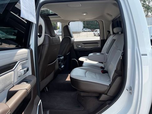 Used 2025 RAM 2500 Laramie AWD/4WD image 19