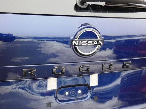 New 2026 Nissan Rogue SV AWD/4WD image 10