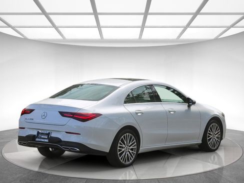 Certified 2025 Mercedes-Benz CLA 250 image 4