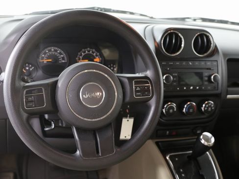 Used 2014 Jeep Patriot Sport w/ Power Value Group image 3