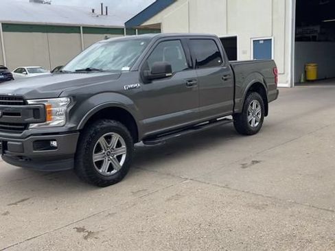 Used 2018 Ford F150 XLT w/ Equipment Group 302A Luxury AWD/4WD image 4