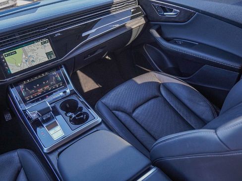 Used 2023 Audi Q8 Prestige w/ Prestige Package image 26