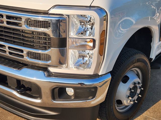 Used 2025 Ford F350 XLT w/ FX4 Off-Road Package AWD/4WD image 8