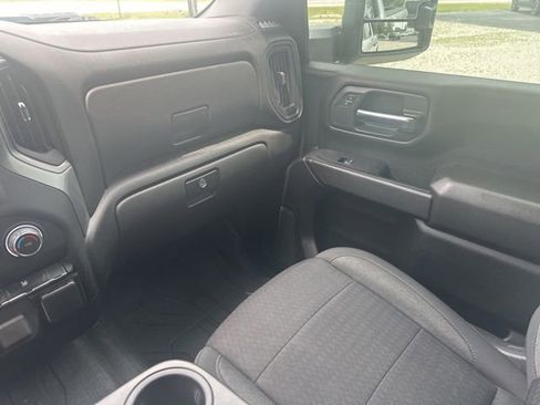 Certified 2024 Chevrolet Silverado 2500 Custom w/ Custom Value Package AWD/4WD image 15