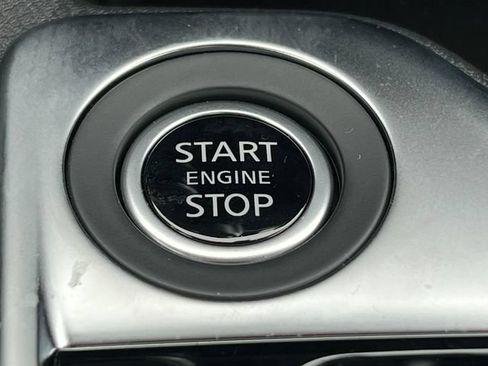 New 2025 Nissan Sentra SR FWD image 27