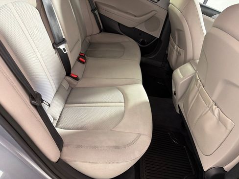 Used 2015 Hyundai Sonata SE FWD image 19
