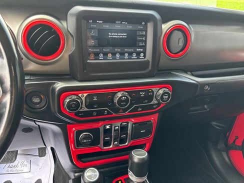 Used 2020 Jeep Gladiator Sport w/ Quick Order Package 24S AWD/4WD image 11