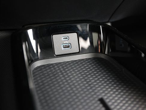 Used 2022 Ford Mustang Mach-E Premium image 28