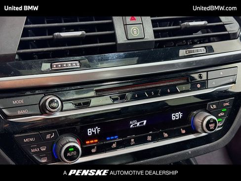 Used 2019 BMW X3 xDrive30i w/ Premium Package image 11