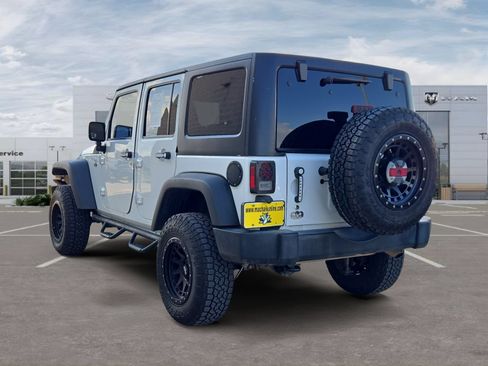 Used 2017 Jeep Wrangler Unlimited Sport w/ Quick Order Package 24S AWD/4WD image 3