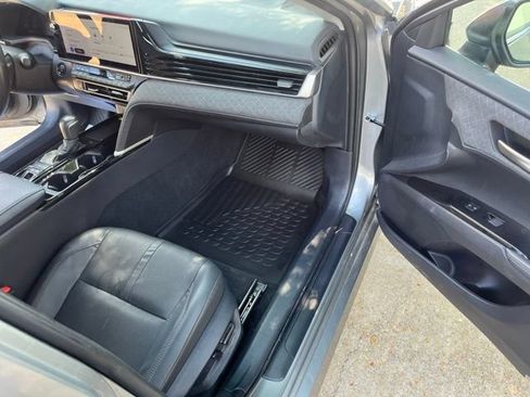 Used 2025 Toyota Camry XLE w/ Premium Package AWD/4WD image 17