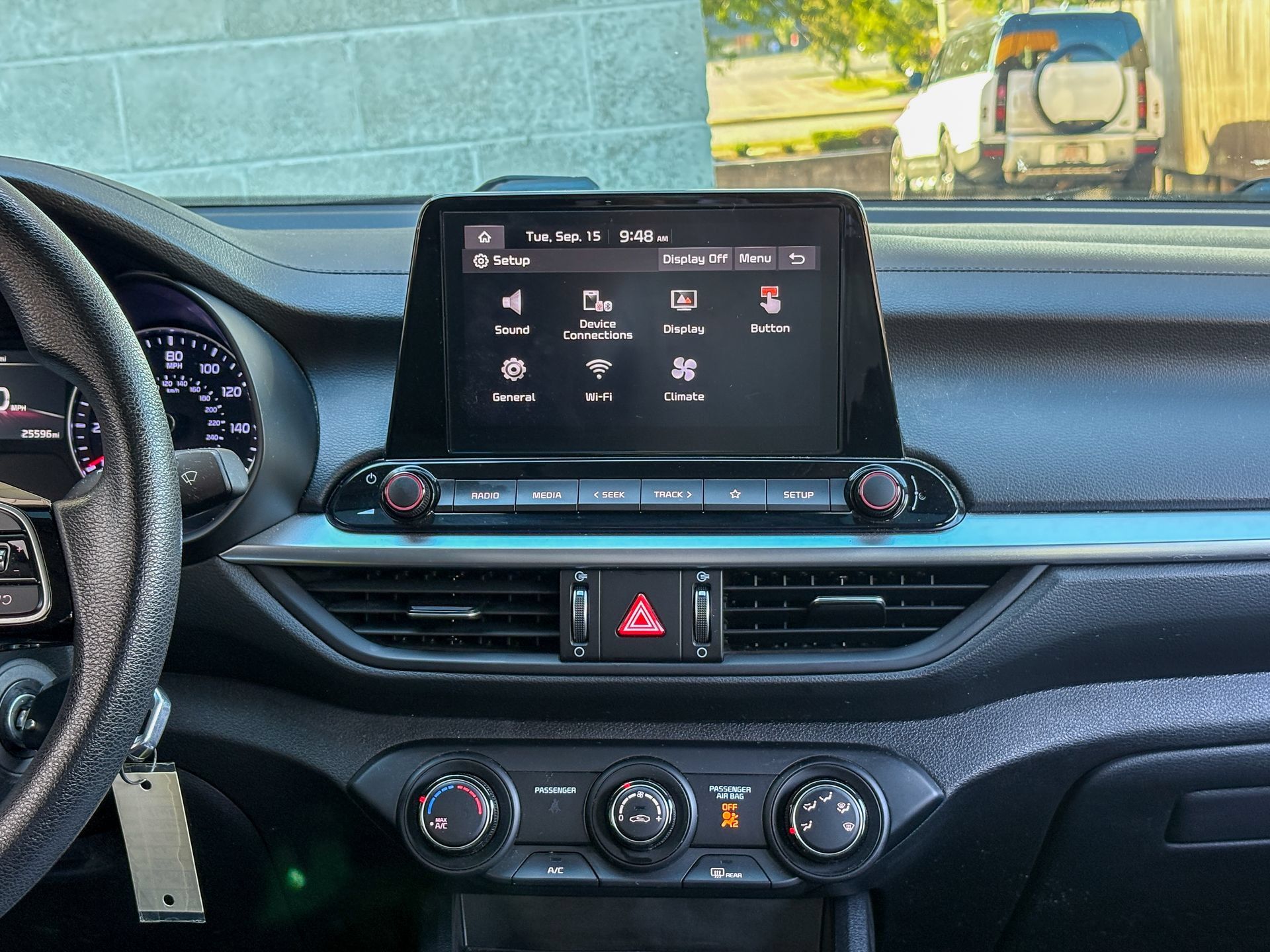 Used 2024 Kia Forte LXS w/ LXS Technology Package FWD image 16