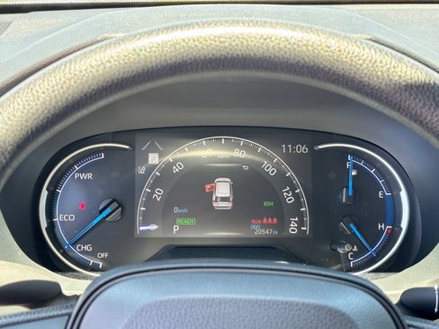 Used 2024 Toyota RAV4 XLE w/ Convenience Package AWD/4WD image 21