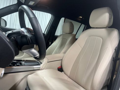 Used 2025 Mercedes-Benz GLB 250 4MATIC image 22