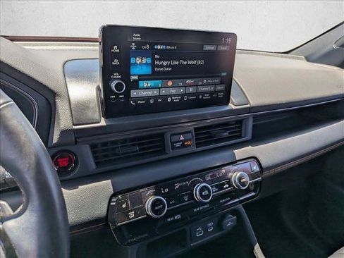Used 2023 Honda Pilot TrailSport image 13