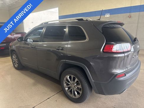 Used 2019 Jeep Cherokee Latitude Plus w/ Comfort/Convenience Group image 4