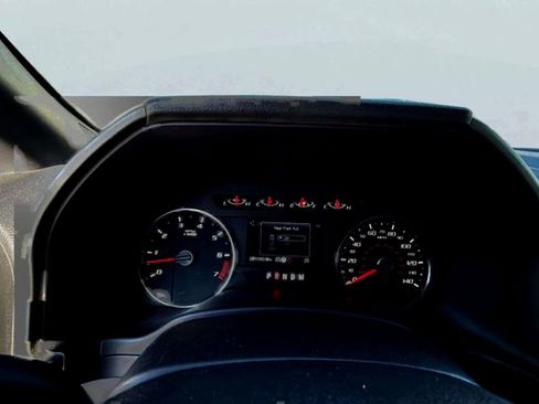 Used 2018 Ford F150 Raptor w/ Equipment Group 801A Mid image 12