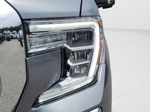 Used 2021 GMC Sierra 1500 SLT w/ SLT Premium Package RWD image 24