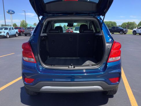 Used 2020 Chevrolet Trax LT w/ LT Convenience Package AWD/4WD image 6