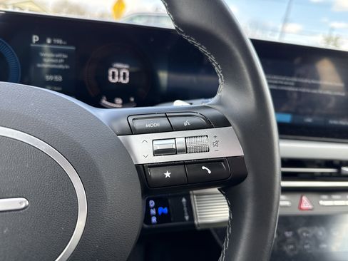 Used 2025 Hyundai Sonata SEL image 16